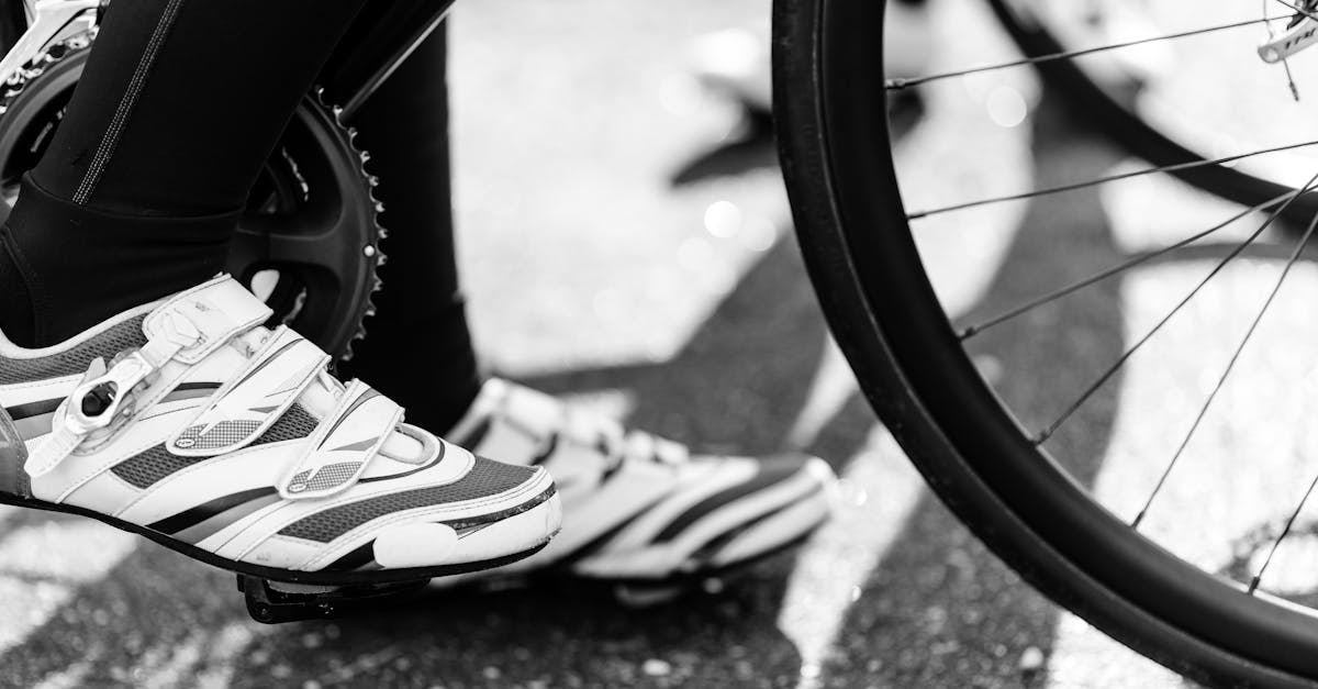 descubre la mejor selección de zapatos de ciclismo para un rendimiento óptimo en cada pedalada. confort, estilo y tecnología avanzada para ciclistas de todos los niveles. ¡mejora tu experiencia sobre la bicicleta hoy mismo!