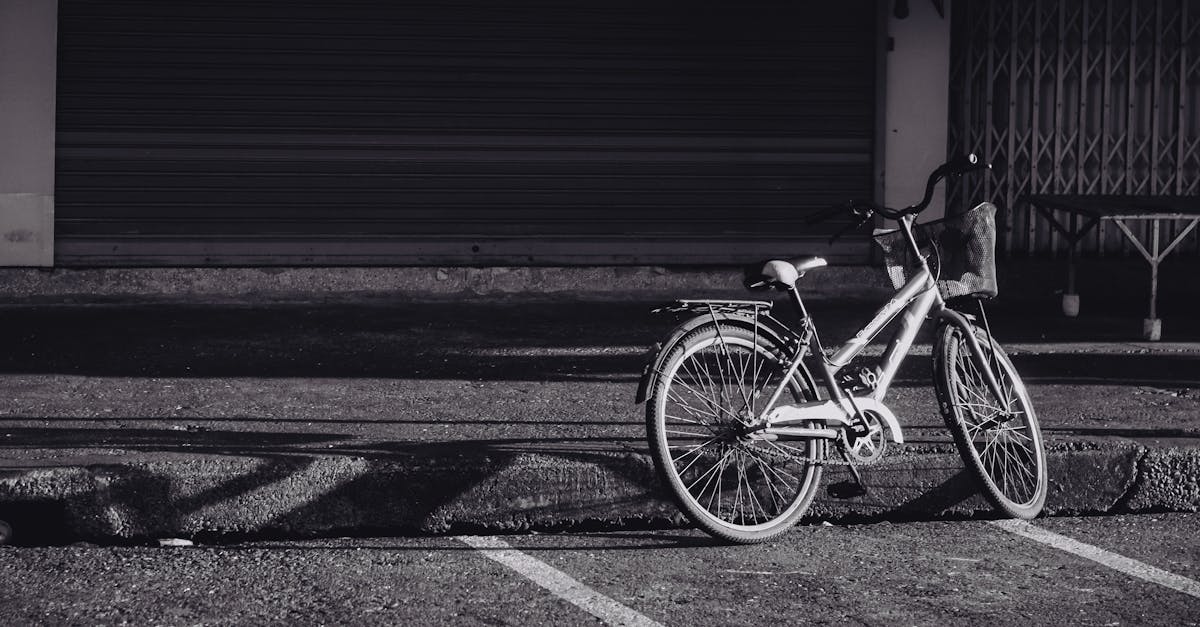 descubre las mejores soluciones de iluminación para bicicletas. aumenta tu visibilidad y seguridad en la carretera con nuestras luces de alta calidad, diseñadas para ciclistas que buscan disfrutar de sus paseos, tanto de día como de noche.