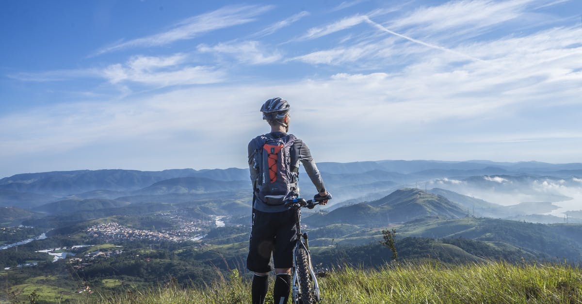 descubre la emoción del mountain biking: aventuras en senderos desafiantes, paisajes impresionantes y la oportunidad de mejorar tus habilidades sobre dos ruedas. ¡prepárate para la adrenalina y la naturaleza en su máximo esplendor!